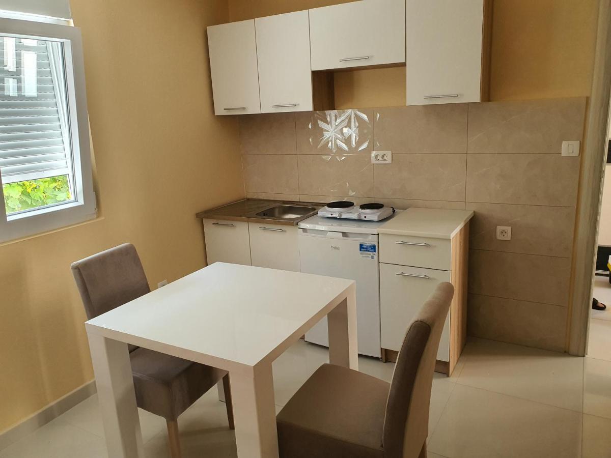 Apartman Tolosi Podgorica Extérieur photo